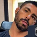 Atriz revela que ensinou Cauã Reymond a beijar: "Ia me engolir" imagem