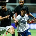 Bahia começa bem, tem jogador expulso e vê Corinthians empatar no fim imagem
