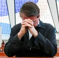 Bolsonaro lamenta morte de papa, mas não cita nome imagem