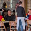 Bruno Gagliasso e Giovanna Ewbank levam bronca de restaurante em Paris; entenda imagem