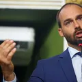 Eduardo Bolsonaro avalia saída do PL e flerta com outro partido imagem