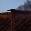 Conclave: fumaça preta é vista e papa ainda não foi escolhido imagem