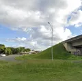 Corpo é encontrado carbonizado perto de shopping em Salvador imagem
