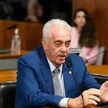 Defensor do fim da reeleição, Otto comemora aprovação do texto na CCJ imagem