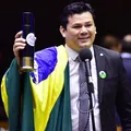 Deputado que pediu a morte de Lula deve ser investigado imagem