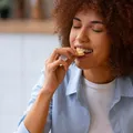 Descubra como comer chocolate na Páscoa sem engordar imagem