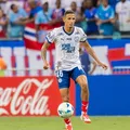 Em alta, Luciano Juba tem desempenho superior aos laterais da Seleção imagem