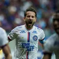Everton Ribeiro provoca torcida do Vitória após triunfo na Liberta imagem