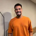 Ex-BBB Vinicius desabafa sobre críticas após assumir sexualidade imagem