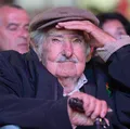 Famosos se despedem de Mujica pelas redes sociais; confira imagem