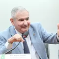 Governo terá que cortar R$ 15 bi para destravar Orçamento, diz Coronel imagem