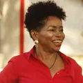Ícone da axé music, Wanda Chase é aclamada por artistas imagem