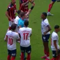 Jean Lucas dá soco em Baralhas e vira a expulsão mais rápida do Brasileirão imagem