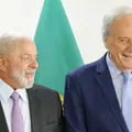 Lula prepara ofensiva contra roubo de celulares imagem