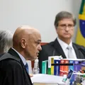 Moraes lê relatório e PGR reforça que Bolsonaro buscou manter poder imagem