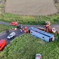 Grave acidente com ônibus deixa 10 mortos e dezenas de feridos imagem