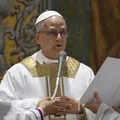 Papa Leão XIV celebra primeira missa com cardeais no Vaticano imagem