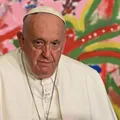 Papa Francisco não está mais em perigo, diz boletim imagem