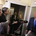Desaprovação de Trump cresce e chega a 52,4% nos EUA, diz AtlasIntel imagem