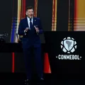 Presidente da Conmebol compara brasileiros com macaco de filme imagem