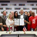 Professores da Bahia passarão a receber R$ 4.965 a partir de maio imagem
