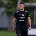 Romero, atacante do Corinthians, diz que Brasil é o país mais racista imagem