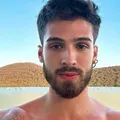 Solteiro, João Guilherme ativa modo ‘on’ e curte balada com amigos imagem