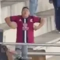 Torcedor do Talleres comete ato racista em jogo contra o São Paulo imagem