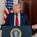 Governo Trump pagará mil dólares para imigrantes que saírem dos EUA imagem