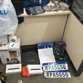 Mulher e quatro homens tentam roubar grande loja de varejo em Lauro imagem