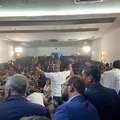 Vereadores de Salvador são agredidos em confusão durante votação; veja imagem