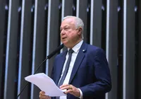 "Grande responsabilidade", diz Paulo Azi ao ser eleito presidente da CCJ imagem