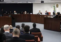 1ª Turma do STF rejeita preliminares da defesa de Bolsonaro; julgamento segue nesta quarta imagem