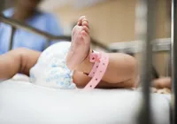 Bebê de 2 meses morre após passar mal em posto de saúde de Salvador imagem