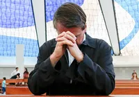 Bolsonaro lamenta morte de papa, mas não cita nome imagem