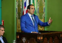 Bruno Reis veta parcialmente três projetos cruciais para educação