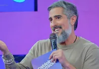 Cantora deixa Marcos Mion em saia justa na Globo: "Sou casado" imagem
