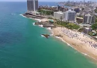 "Capítulo vergonhoso", detona deputado sobre espigões de Buracão imagem