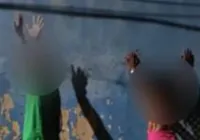 Casal é abordado durante momento íntimo em frente a casa de PM em Salvador imagem