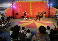 Circo Picolino realiza festival até domingo na orla de Pituaçu imagem