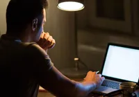 Trabalho em plataformas digitais cresce, mas expõe precarização