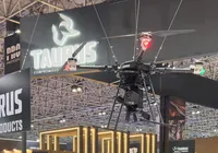 Drone que pode ser equipado com fuzil e metralhadora é lançado imagem