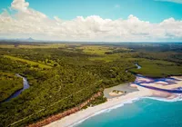 É na Bahia! Conheça a primeira praia do Brasil e saiba como ir