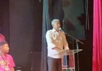 Em discurso, Jerônimo relembra dificuldades da infância: "Não tinha grana" imagem