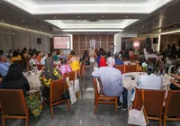 Encontro debate alfabetização com foco em educação antirracista imagem