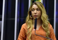 Erika Hilton nega contratação de maquiadores com verba de gabinete