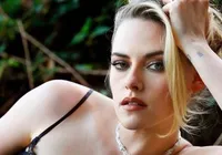 Estrela de Crepúsculo, Kristen Stewart se casa com uma mulher; veja imagem
