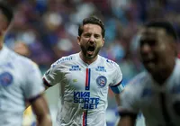 Everton Ribeiro provoca torcida do Vitória após triunfo na Liberta imagem