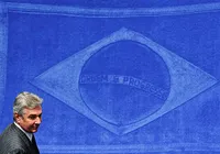 Fernando Collor preso: relembre polêmicas do ex-presidente imagem