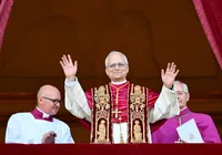 Igreja escolhe americano Robert Francis Prevost como novo papa imagem